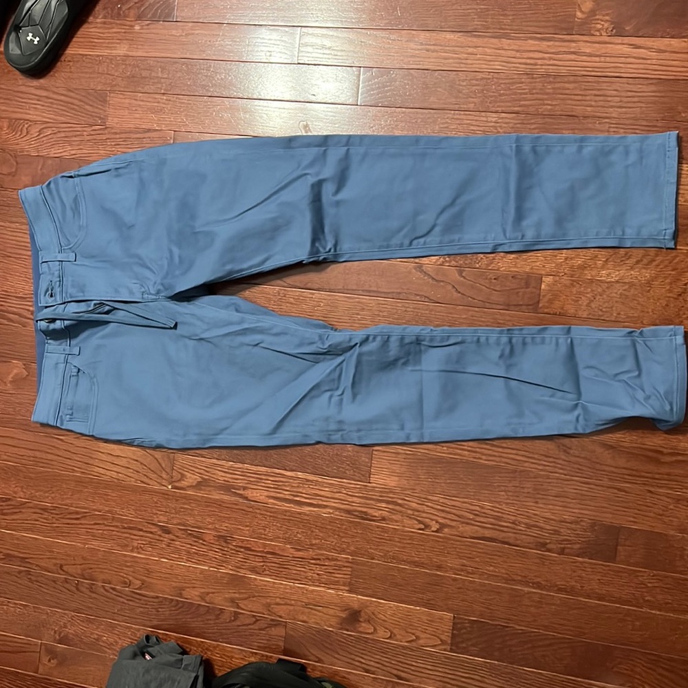 Brooks brothers pants. Never worn. Small waist 27-30 inch